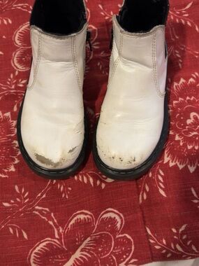 Little girls Dr Martens Chelsea boot